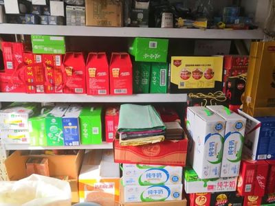 武安南西莊 服務(wù)村民多項(xiàng)的武商聯(lián)盟優(yōu)秀店主，戶外用品銷售之光