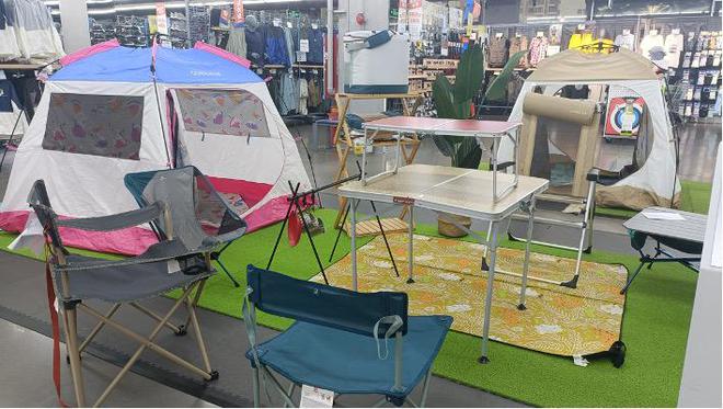 露營遇上“五一” 門店斷貨工廠趕工，戶外用品市場在野蠻生長中持續(xù)擴容